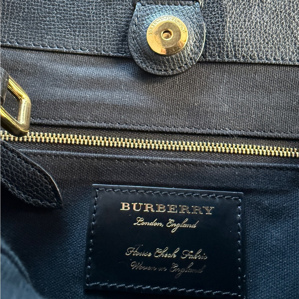 Burberry House Check Derby Canterbury Tote, Black Leather, Authentic, Like New - Picture 9 of 14